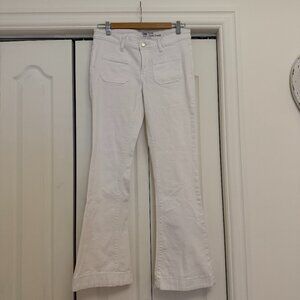 Gap High-Rise Flare Jeans – White